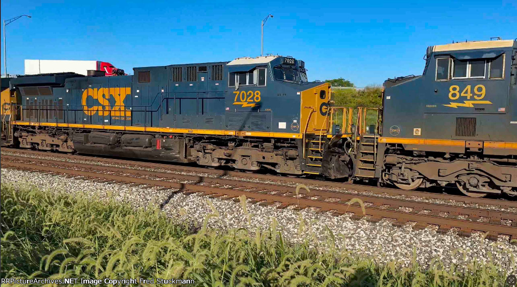 CSX 7028